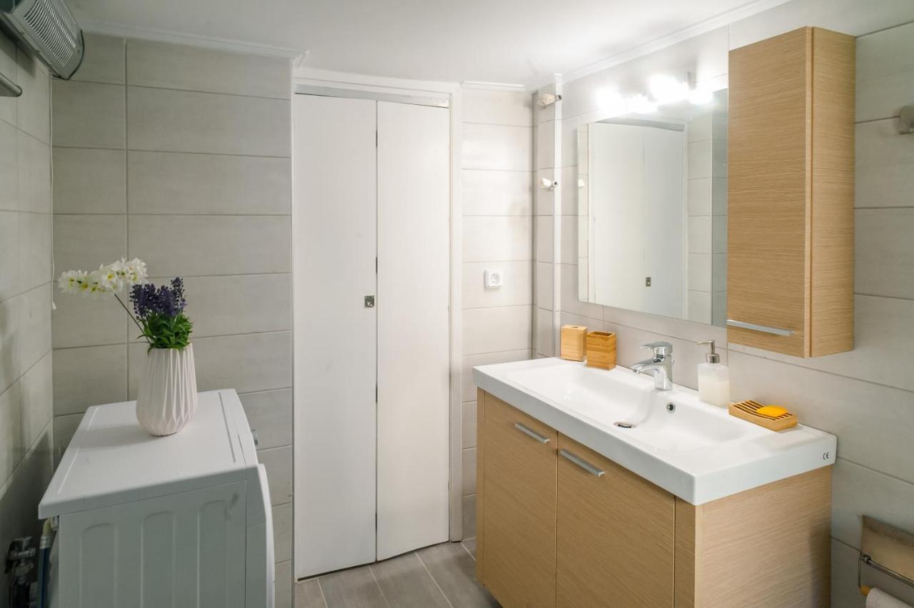 Galaxy Home Charming Apartment In Alimos 아테네 외부 사진